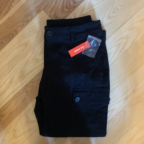 NWT Black Straight Leg Joe Fresh Cargo Pants 3 FOR $40‼️ - Picture 3 of 4